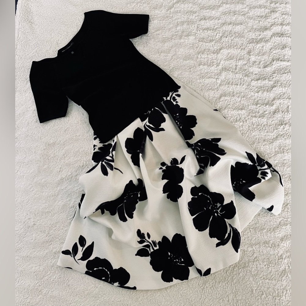 WHBM black and white skirt - size 0